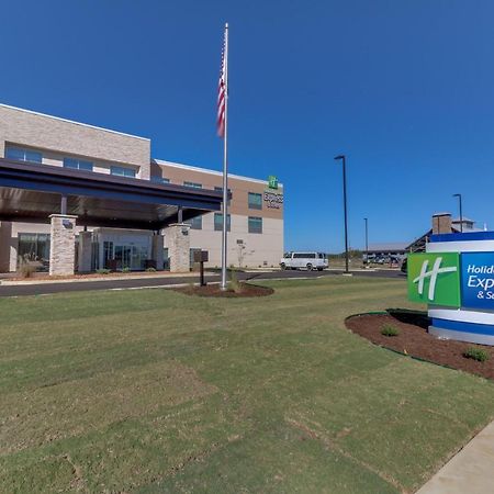 Holiday Inn Express & Suites - Union City By Ihg Exteriér fotografie