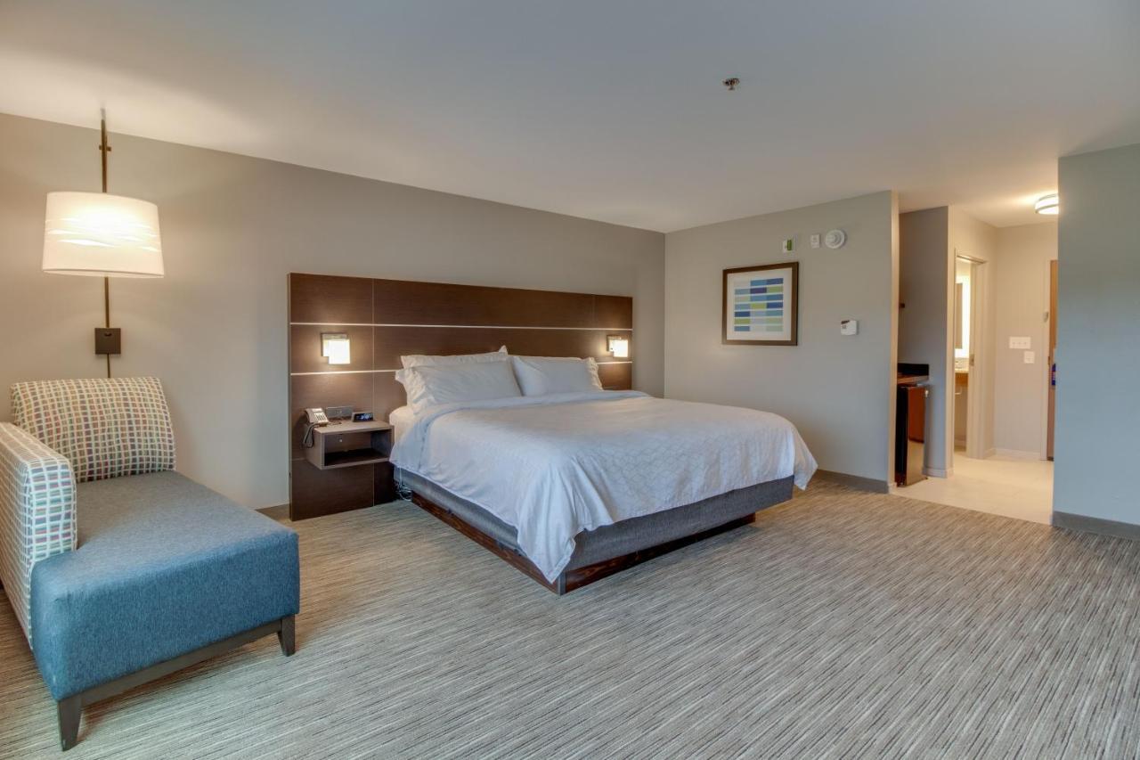 Holiday Inn Express & Suites - Union City By Ihg Exteriér fotografie
